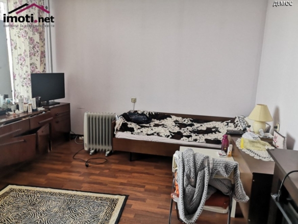 Продава тристаен апартамент , София, Суха Река