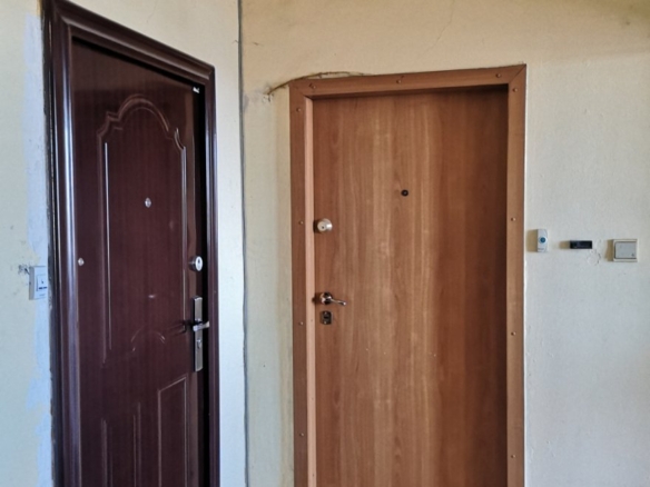 Продава тристаен апартамент , София, Суха Река