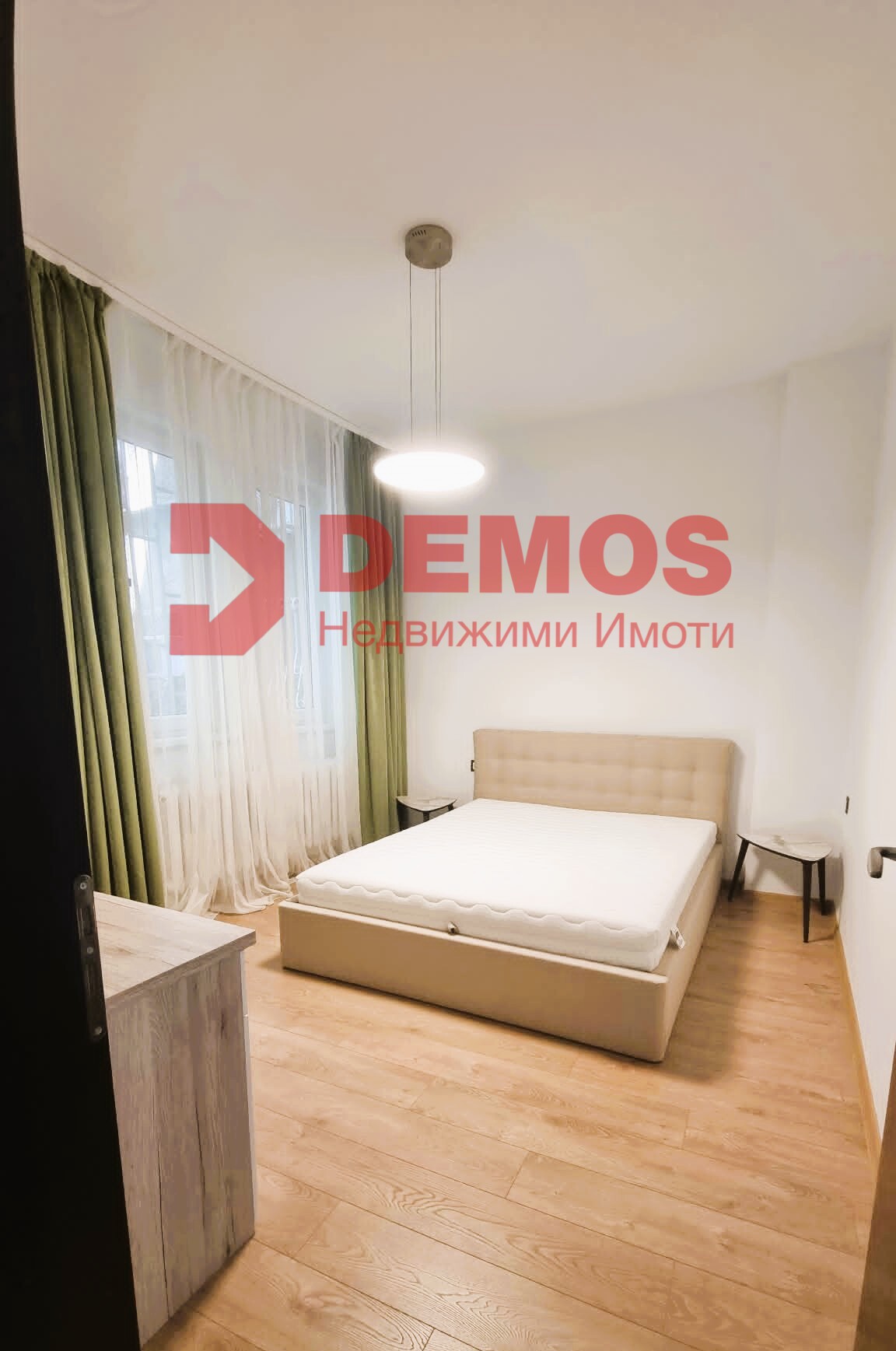 Под наем тристаен, обзаведен на ул.Христо Белчев!